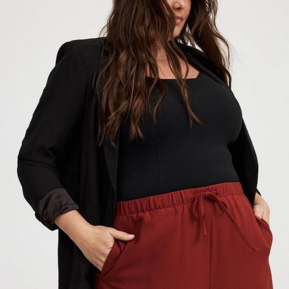 NWT, Torrid Wide Leg High-Rise Pull-On Crepe Pant 4 (4X/26) Regular, Fired Brick - Picture 3 of 8